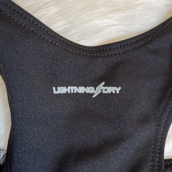 NEW Balance Lightning Dry Sports Bra - Picture 7 of 10